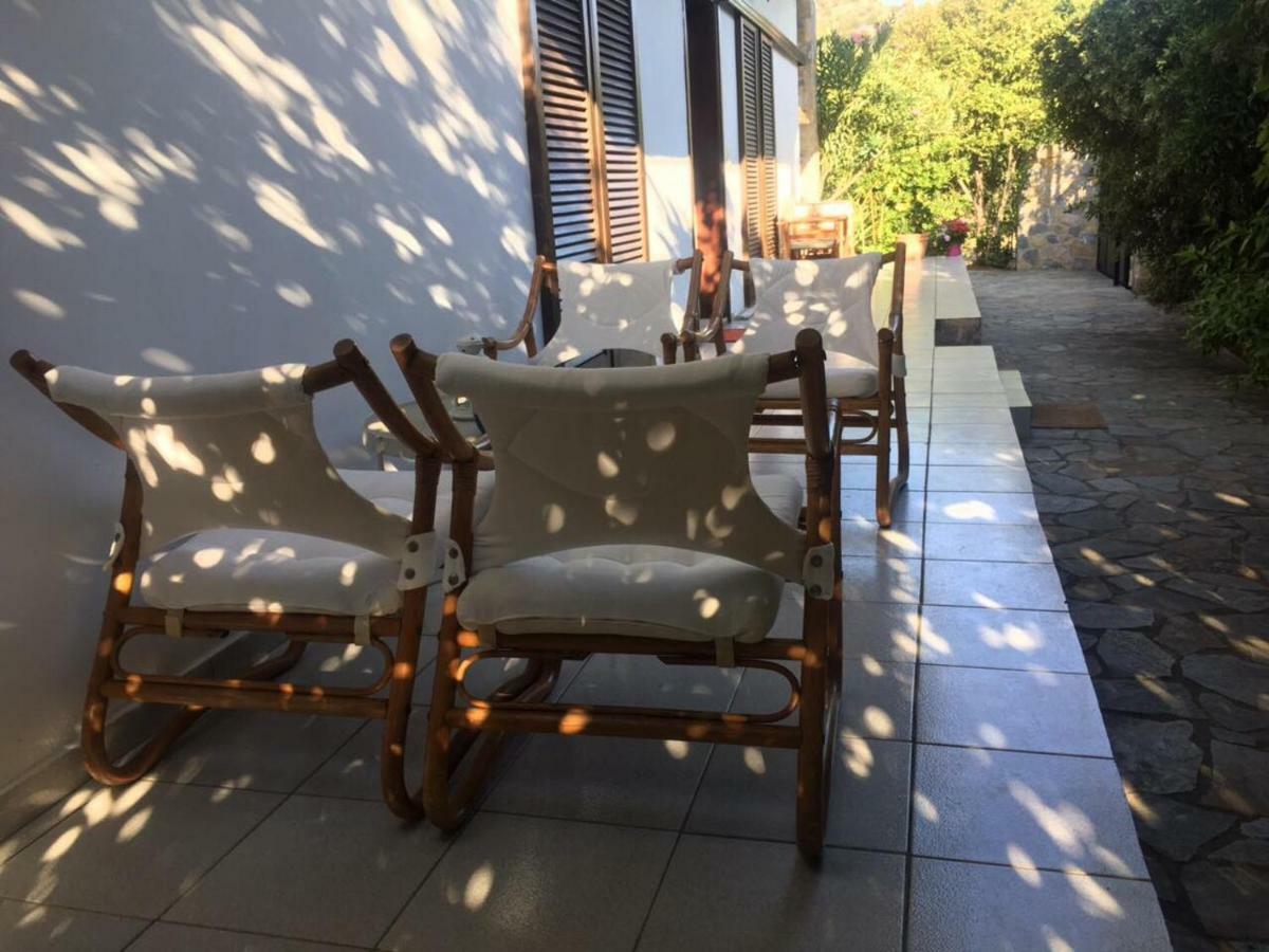 Eratous Seaside House Villa Agii Dimitrios ke Panteleimon Kültér fotó