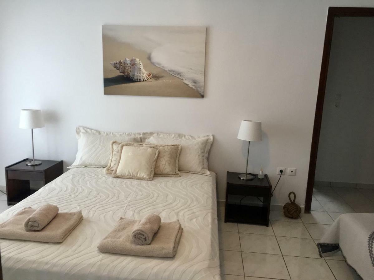 Eratous Seaside House Villa Agii Dimitrios ke Panteleimon Kültér fotó
