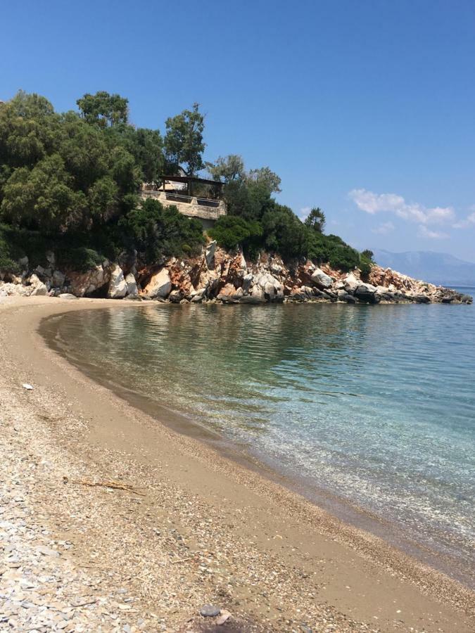 Eratous Seaside House Villa Agii Dimitrios ke Panteleimon Kültér fotó